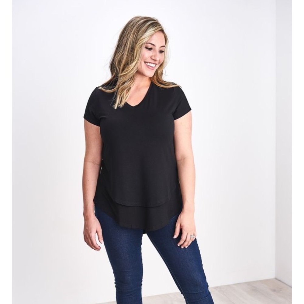 Latched Mama V-Neck Boyfriend Nursing Top